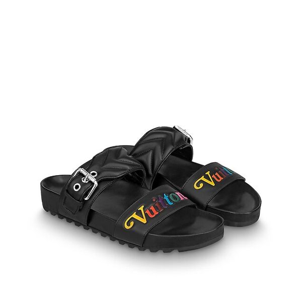 

Chinelos c17550326859