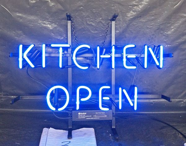 

кухня открытая неоновая вывеска свет бар реклама развлечения художественное оформление дисплей настоящее стекло лампа металлический каркас 1