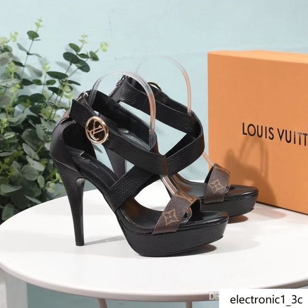 

newst fashion women men sandals comfortable beach shoes transparent flip-flops woman casual jelly slippers peep toe sandals