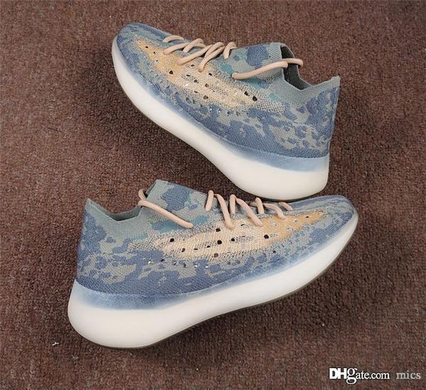 

аутентичные горячие 5742adidas 380 туман кроссовки мужчины женщины kanye west wave runner 3m светоотражающие коричневые кроссовки спортивные