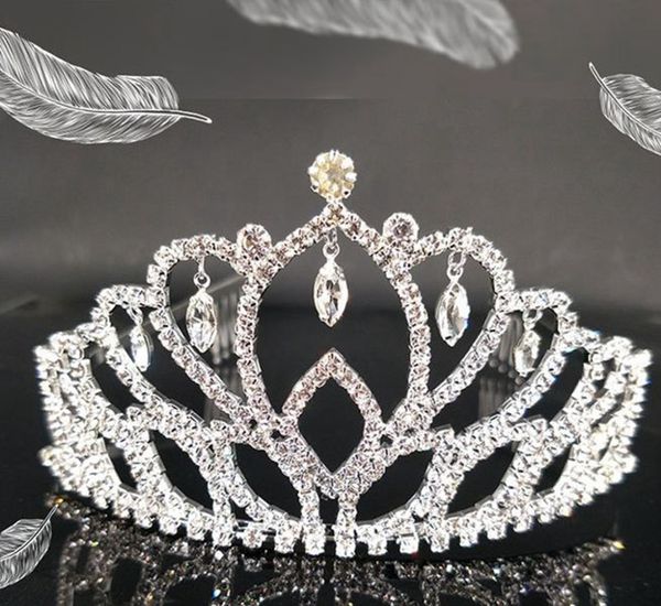 

exquisite crown wedding dinner headwear15
