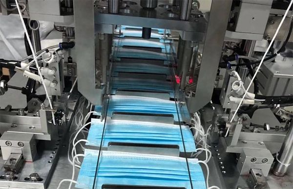 

оптовая продажа маска для лица 3-слойная ушная петля воздух пыль защита от загрязнения маски крышка рта 3-слойная нетканая одноразовая маска