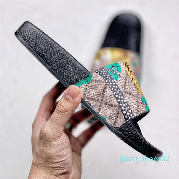 

2019 designer shoes men women slides summer beach indoor flat g sandals slippers house flip flops with spike sandal with box dust bag g02, Black