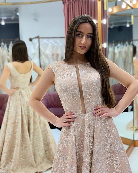 

2019 new lace appliqued a-line evening dress floor length sweet special occasion prom gowns formal party wear, Black;red