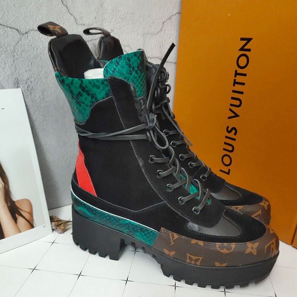 

high grade 2019 winter new short boots thick with high heel martin boots leather platform thick bottom exquisite locomotive boots, Black