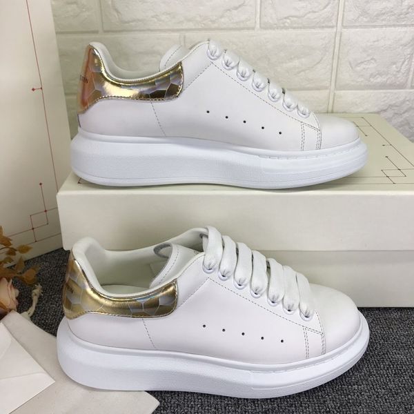 

2020 new fashion increase white shoes ladies thick bottom wild sports shoes couple casual shoes dhl delivery spot12