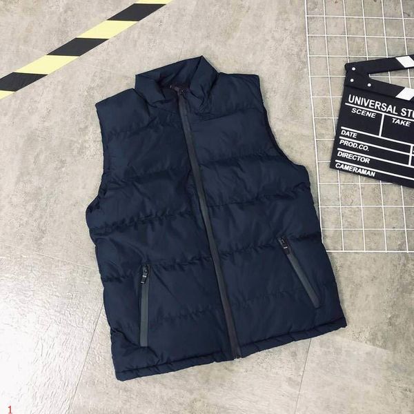 

luxury mens vest jacket brand parkas down coat designer mens hoodie luminous waterproof brand windbreaker luxury hoodie jacket thick, Black;white