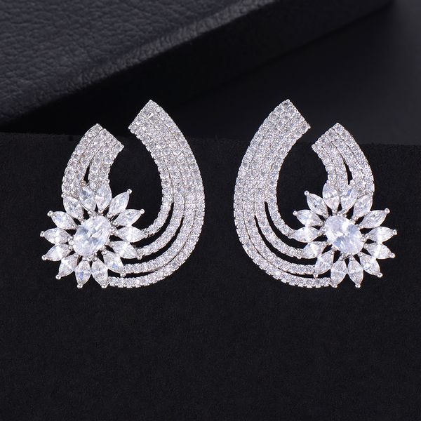 

larrauri fashion jewelry clear cubic zirconia bridal wedding fantastic stud earrings accessories boucle d'oreille femme 2019, Golden;silver