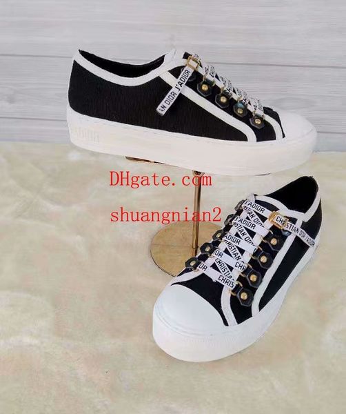 

2019 luxe off white li ting ummer women 039 ca ual hoe imple black white college tyle trend wild