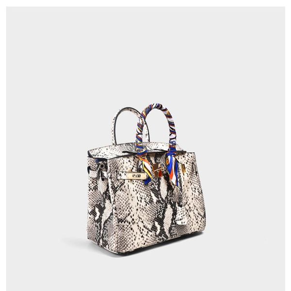 

charm2019 grain woman package genuine leather portable ma'am atmosphere snake cowhide bag