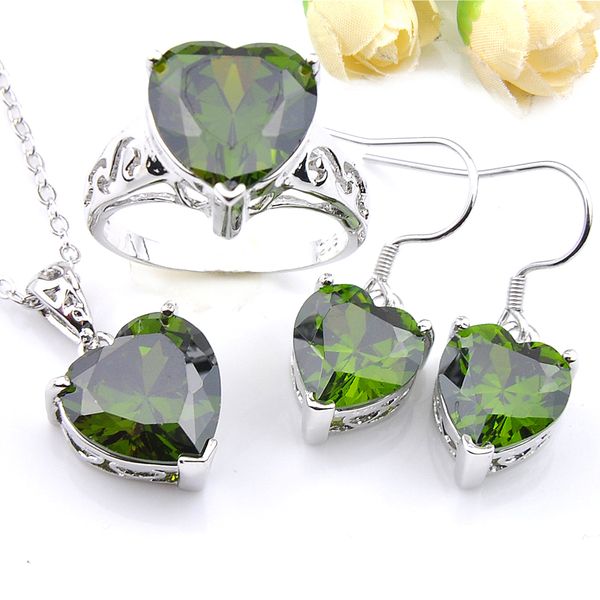 Set di gioielli LuckyShine Verde oliva Peridoto Cristallo a forma di cuore Cubic Zirconia Argento 925 Pendenti Orecchini Anelli