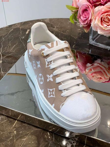 

Новейшая спортивная обувь для женщин, Белая резиновая подошва, Женская спортивна