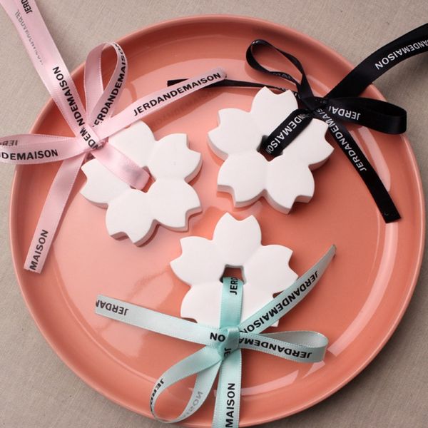 

handmade plaster flower car home decor lucky hanging car pendant rear view mirror ornament air freshener