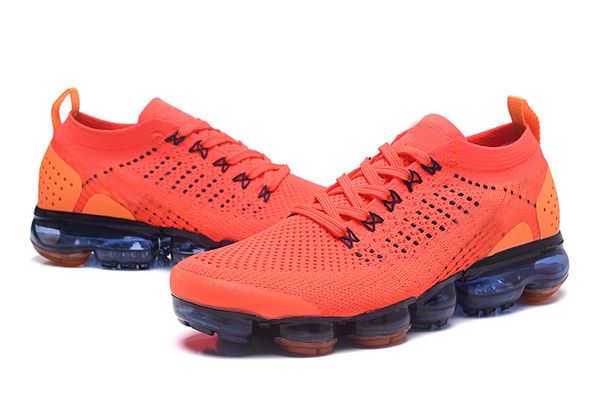 

2018 Подушка 2.0 Кроссовки Мужчины Женщины Классический Красный Орбита Тройной Черн