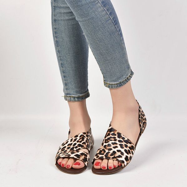 

19 women's sandals new explosion models shoes flats slippers retro flat bottom ladies sandals summer beach rome, Black