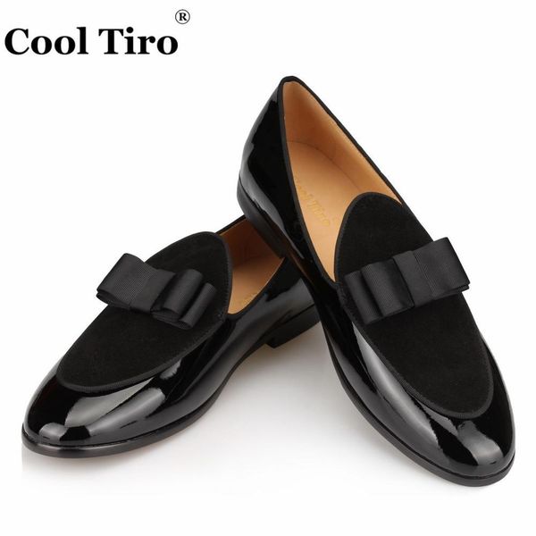 

cool tiro black suede loafers patent leather men slippers bow tie moccasins man flats wedding men's dress shoes casual shoes t200111