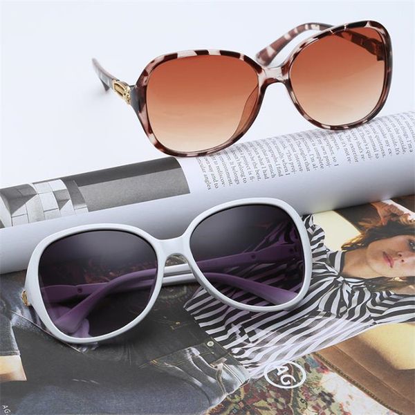 

fashion women temperament sunglasses retro sun glasses anti-uv spectacle oversize frame eyeglasses goggle sun glasses a, White;black