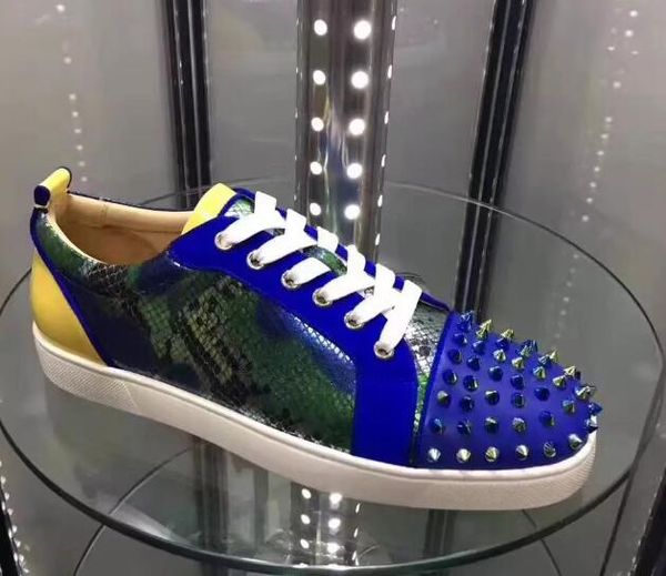 durable casual shoes