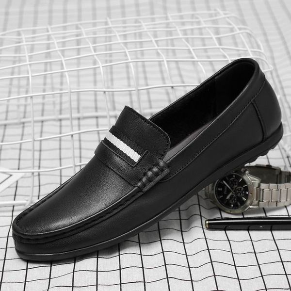 

Designer Fashion Men White Casual Loafer Shoes British New Trending Leisure Slip On Flats Man Boat Shoes Plus Size 37-46