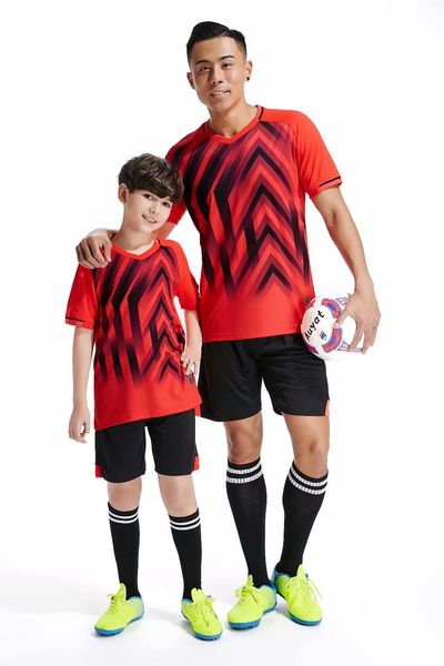 

2019 men training football sets with shorts uniforms reversible football jerseys for that home and away look kits sports b01-22, Black;red