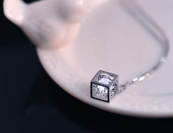 Toptan-Yüksek kaliteli gümüş kaplama kolye kare küp aşk pencere bayanlar moda kristal takı üreticileri, toptan zincirsiz