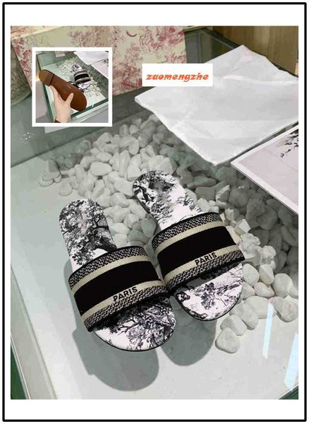 

оригинальная коробка new женщины тапочки марка сандалии плоские дизайнерская обувь авто dazzle цветы вышивка сандал цветочные полосатый пляж, Black