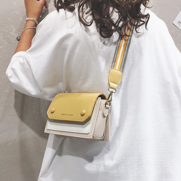 

2019 new summer small fresh fashion fashion western style broadband messenger