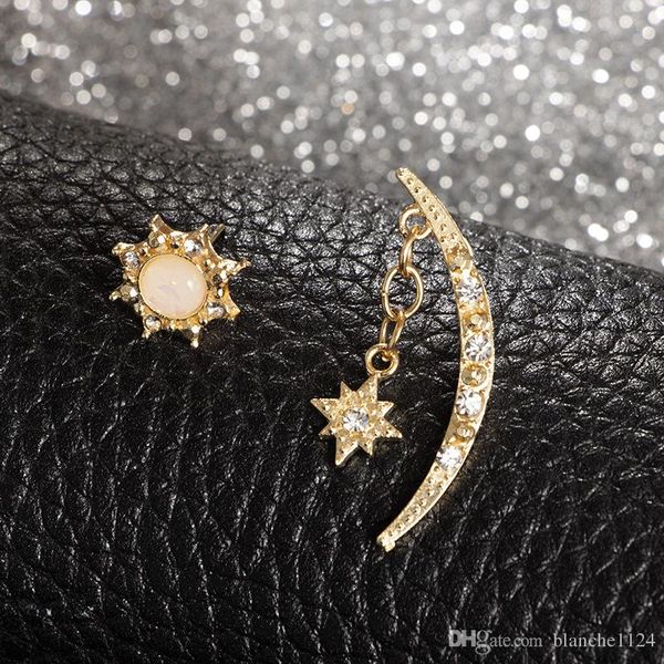 

vintage creative women's earrings studs shining diamond gold plated alloy eardrop moon star crystal earring hoops n177, Golden;silver