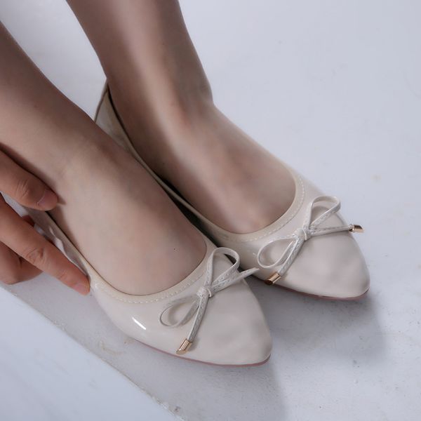 

популярные cqc117 a0808 женская мода удобная обувь новый стиль дамы плоские туфли высокого качества мягкие подошвы обувь с коробкой, Red;white