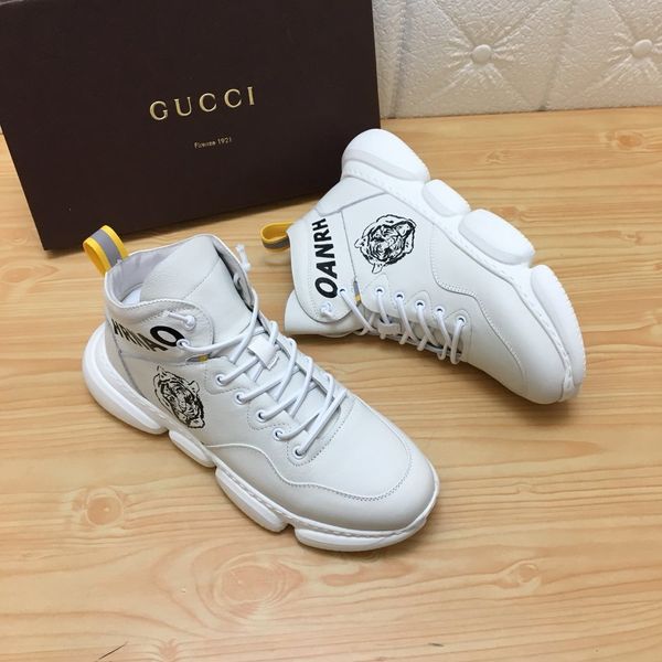 

2020 chain response luxury designer shoes men's thick sneakers black white rubber leather fashion boy casual shoes qwe