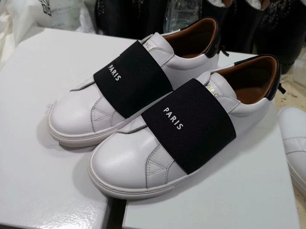 

Sapatos ocasionais yx0004