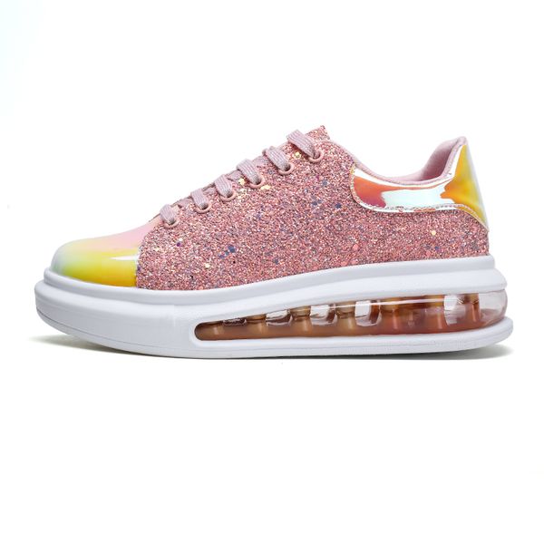 

2035 use special frosted shoe surface mesh fine fit feet do not hurt feet not easy to slip in rainy days, Black