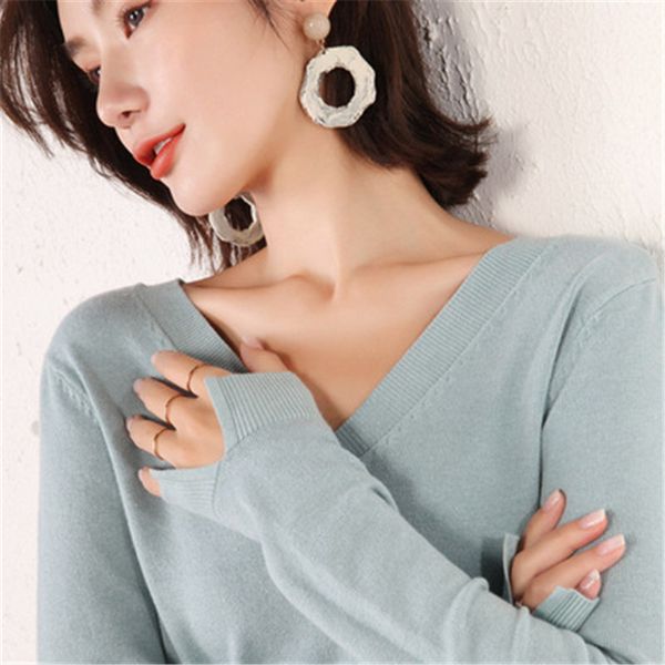 

2019 winter new women's sweater bottoming shirt v-neck korean version of the self-cultivation solid color wild cashmere sweater, White;black