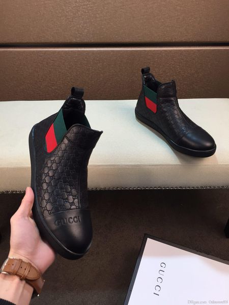 

2019 new spring and autumn men s casual shoes, outdoor travel and leisure sports shoes, leather material, a generation of original box