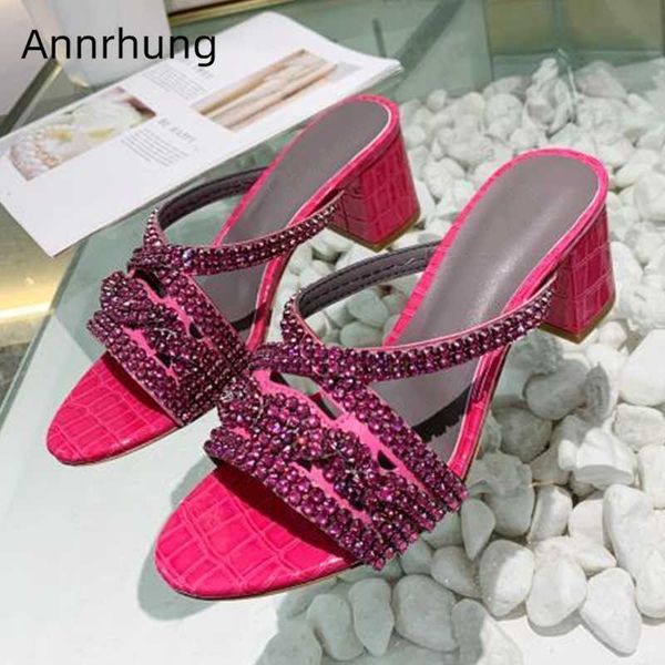 

summer 2020 fretwork crystal slippers women med hoof heel genuine leather stone grain open toe rhinestone shoes woman, Black