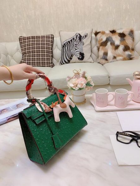 

cowhide leather women's bag cross-slung 2019 new autumn/winter ringer chain cross-slung single-shoulder bag in a variety of colors