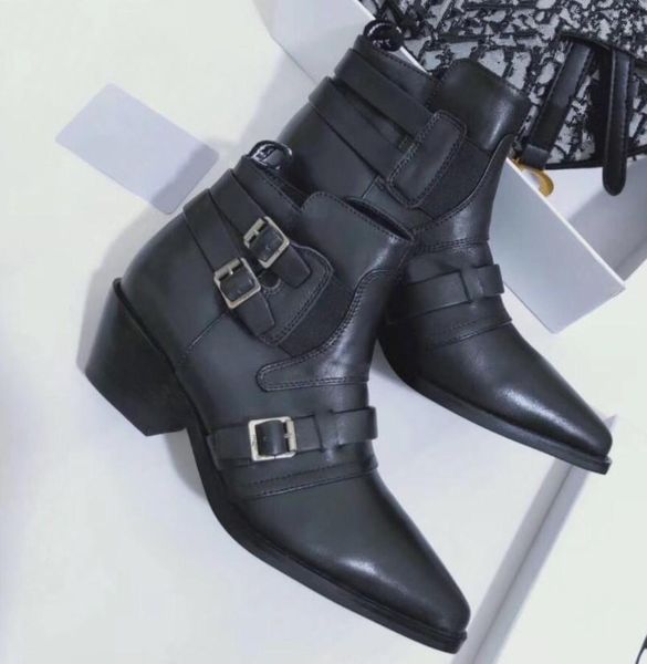 

fashion leather star women shoes woman leather short autumn winter ankle designer fashion brand women shoes 35-40 mq02, Black