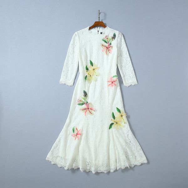 

autumn 2019 new european and american women's wear 7 minutes of sleeve stick the cloth flower fashionable lace fishtail dress, Black;gray