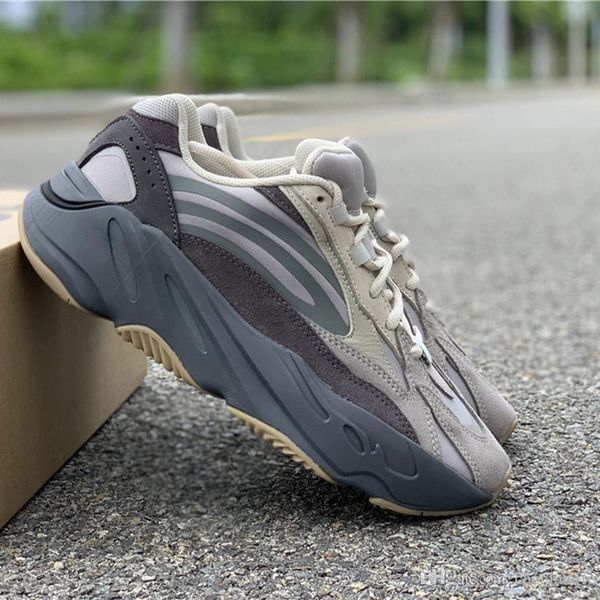 

2019 еѬа 700 v2 wave runner kanye west кѬоовки 3m вђлканиекий пепел дизайнеѬ замеве поѬ