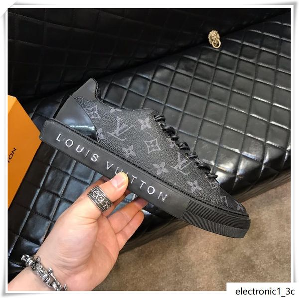 

2019wo new men s casual sneakers, low-cut luxury men s outdoor travel sneakers, fast delivery with original box packaging