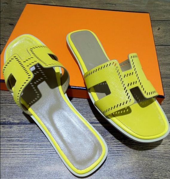 

2019 new leather hollow lipper fa hion hoe word cool lipper female ummer beach large ize andal lip on ize 41