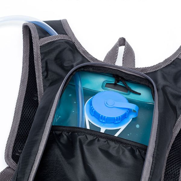 

waterproof 8l water hydretion bag,cycling bladder hydrator backpack for men,breathable camping water rucksack,no water bags