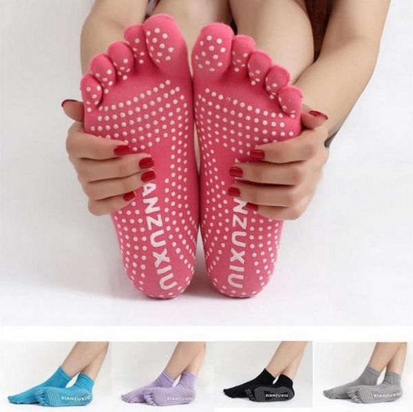 

women socks women's non-slip yoga socks fashion hosiery dance socks split toe five-finger sock 24color, Black;white