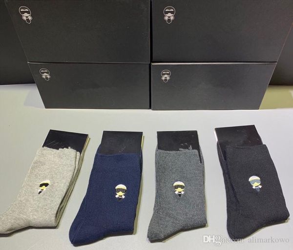 

4 pairs box cotton sports socks men patter embroidery fashion style mens funny socks white black grey winter mens socks