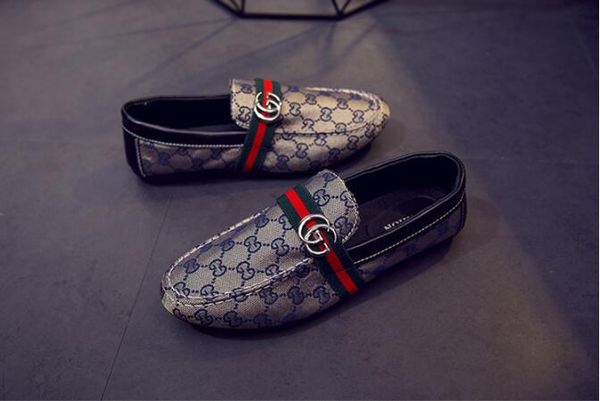 

Sapatos clássicos whee