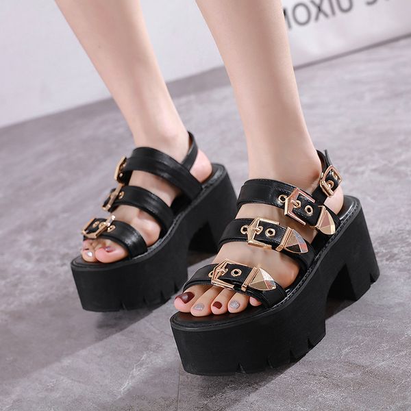 

chic black patent leather pu metal buckle platform chunky heels sandals women designer sandals size 35 to 40 tradingbear