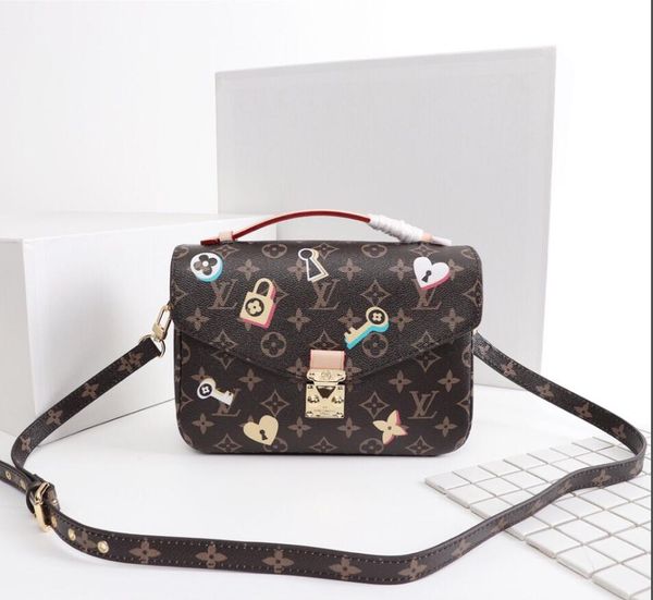 

2020 popular famous classic 1 color quality famous female leisure handbag and purse pu leather handbag bag