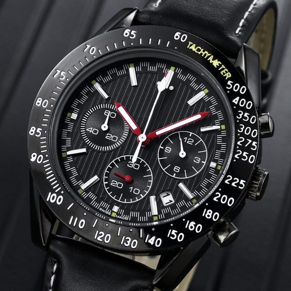 

Верхняя мужская роскошная мода Роскошный дизайнер Швейцарские часы Кожа Маховик