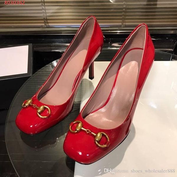 

Показать новые классические туфли Хорошее модное сочетание делового платья на каблуках 8 см. Упаковка из оригинальных товаров