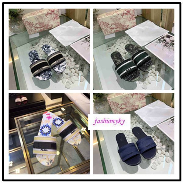 

wholesale dazzle flowers women designer slippers flat bottom embroidery sandal floral brocade slipper beach causal sandals, Black